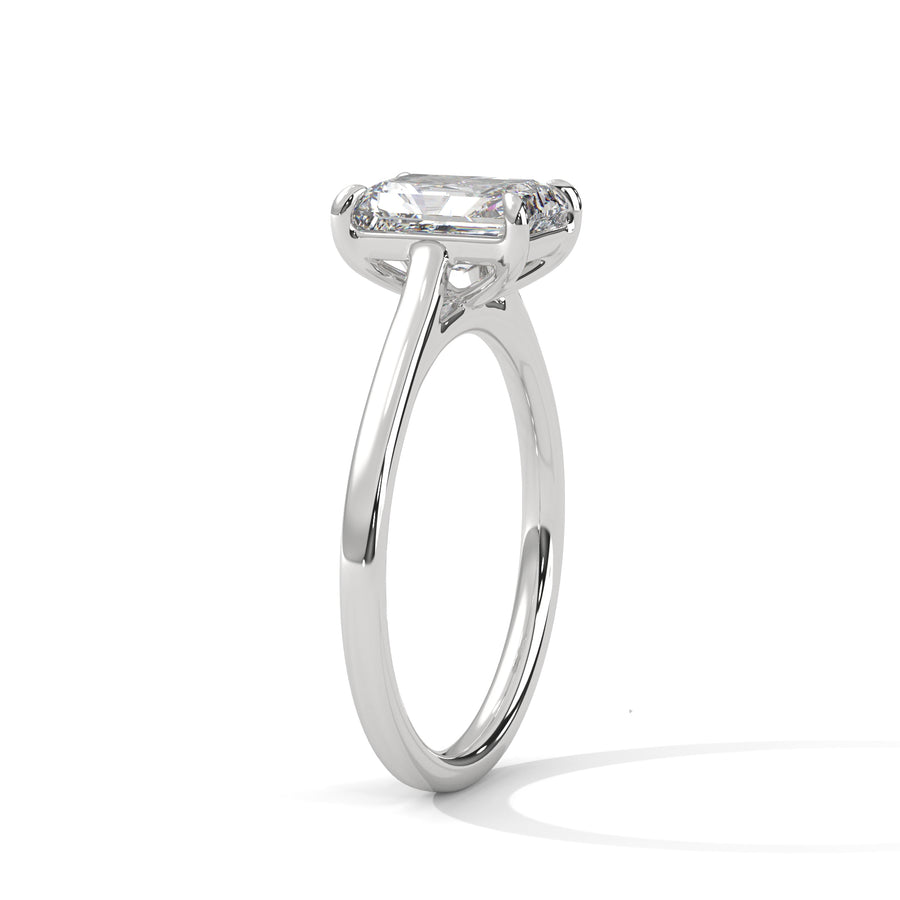 2 Carat Emerald Cut Lab Grown Diamond Ring for Women – Solitaire Close-Up | Luzora Jewels