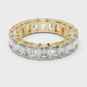 360 degree video of 6 CT emerald cut lab grown diamond full eternity band